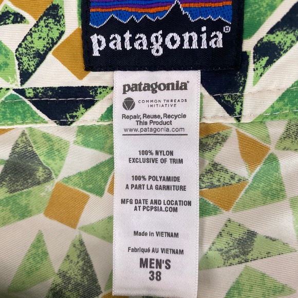 Patagonia Wayfarer geometric green black gold Board Shorts  men sz 38 - Picture 5 of 7